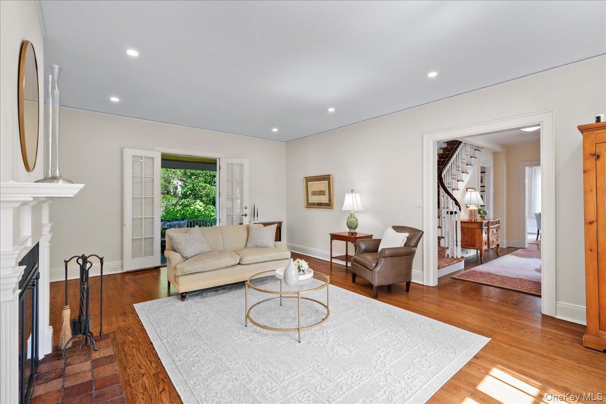 12 Linden Avenue