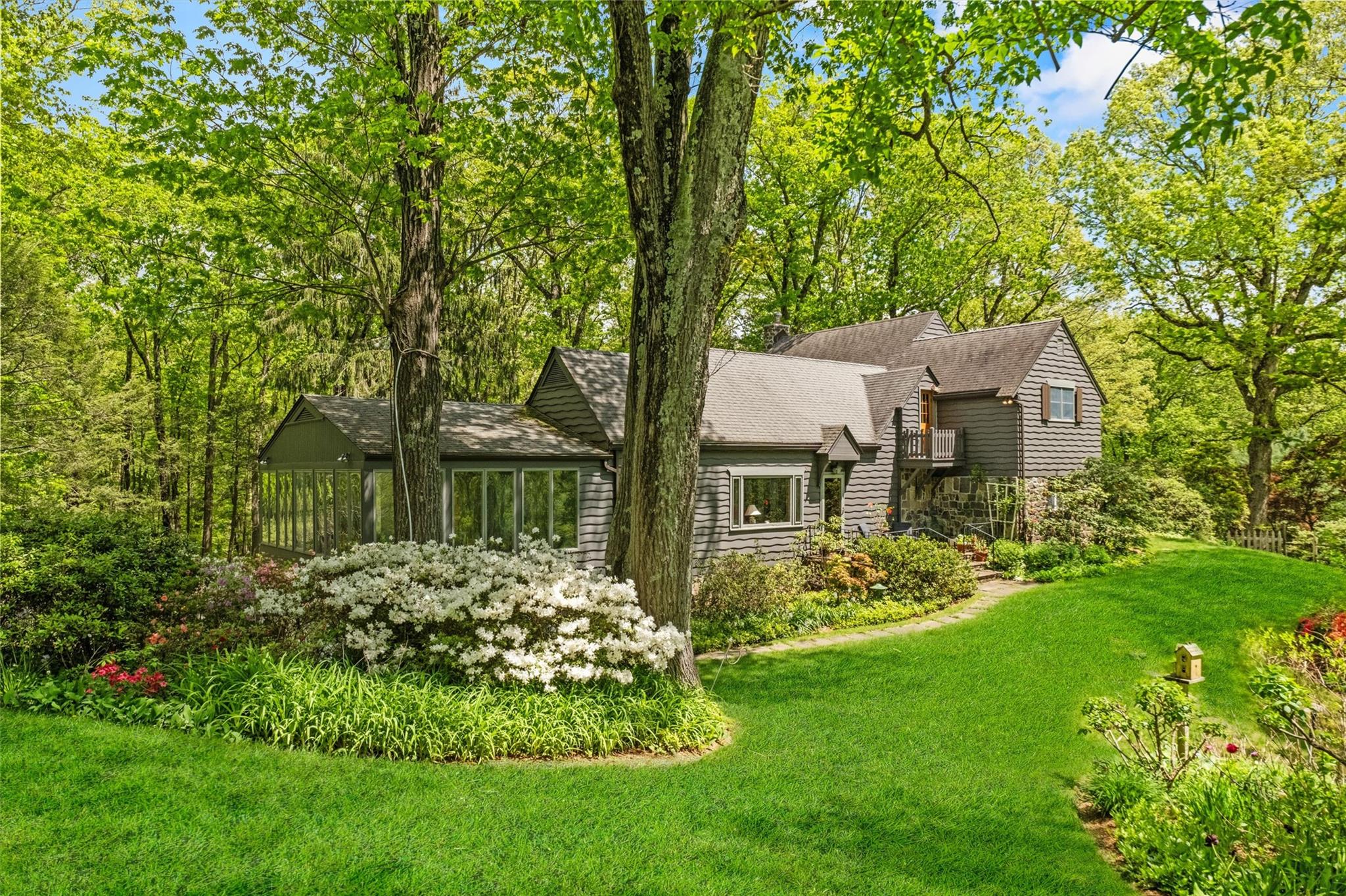 1391 Hunterbrook Road, Yorktown Heights, New York image 3