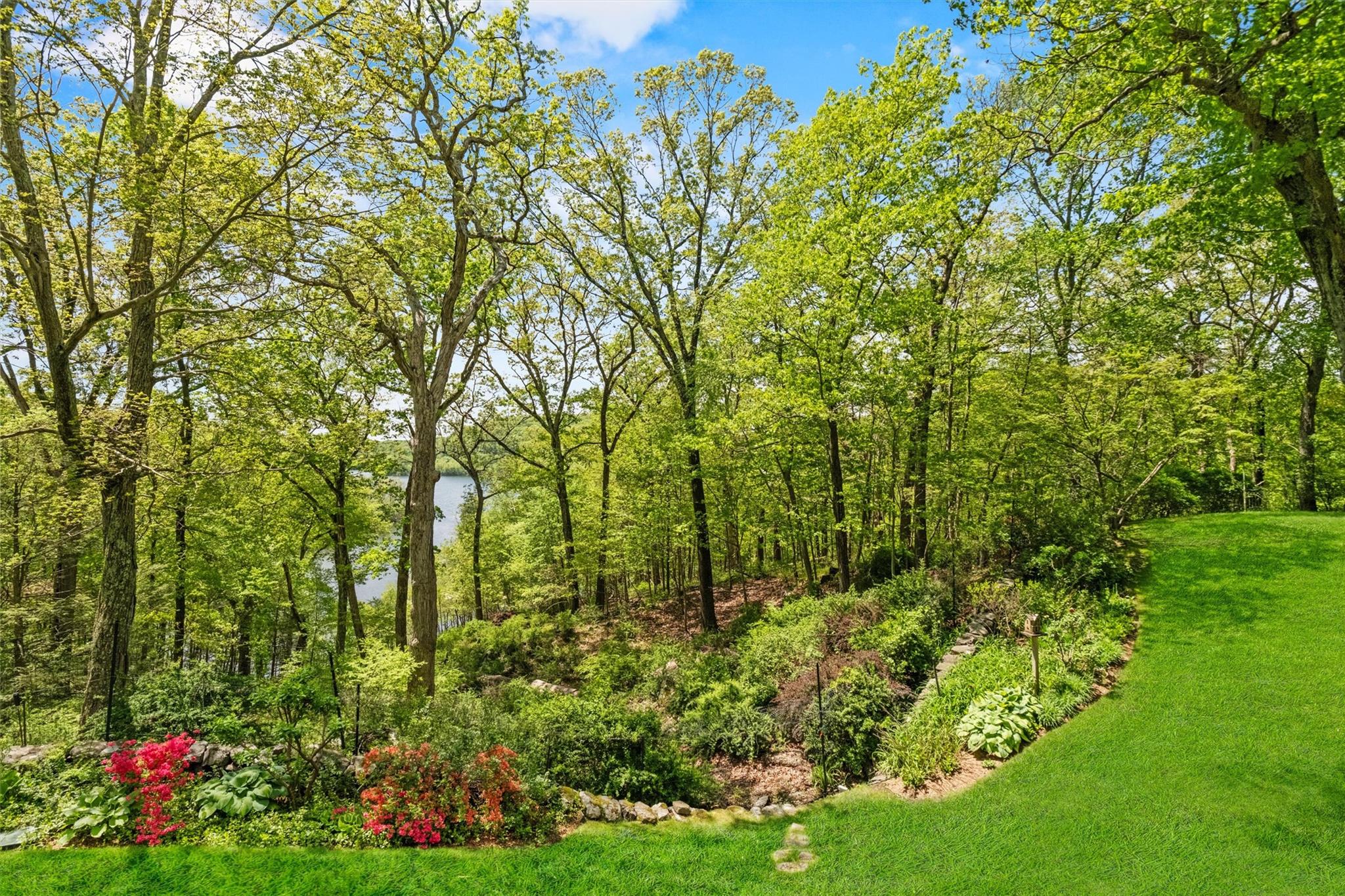 1391 Hunterbrook Road, Yorktown Heights, New York image 25