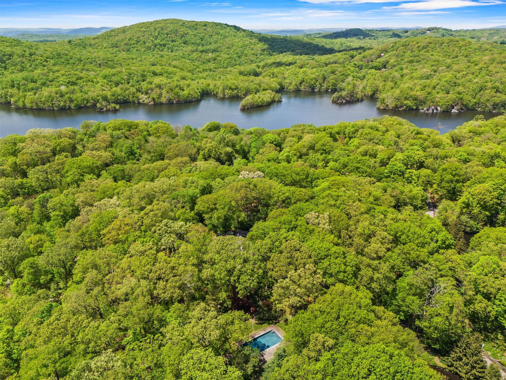 1391 Hunterbrook Road, Yorktown Heights, New York image 42