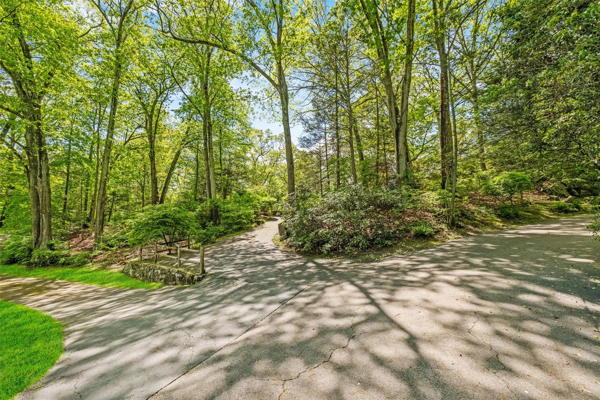 1391 Hunterbrook Road, Yorktown Heights, New York image 38
