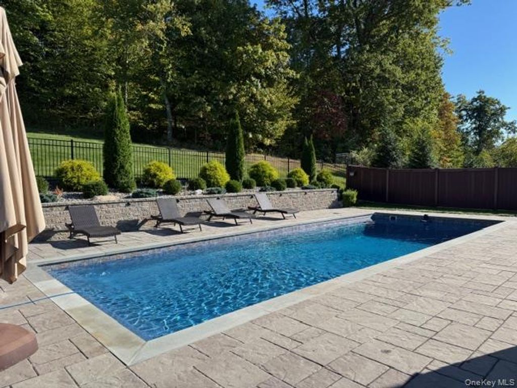 Photo of 132 Spy Glass Hill Hl, Hopewell Junction, NY 12533 (MLS # 948363)