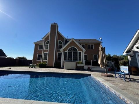 Photo of 132 Spy Glass Hill Hl, Hopewell Junction, NY 12533 (MLS # 948363)