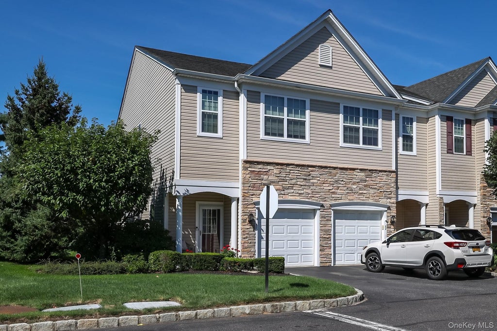Photo of 30 Torrey Pine Lane, Bay Shore, NY 11706 (MLS # 1059661)