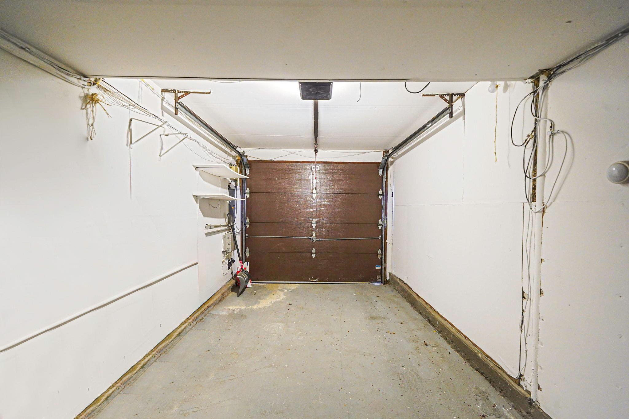 1070 Candlewood Road, Bay Shore, New York image 30