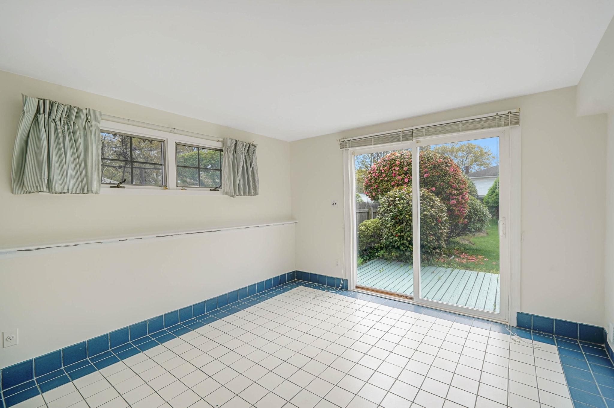 1070 Candlewood Road, Bay Shore, New York image 24