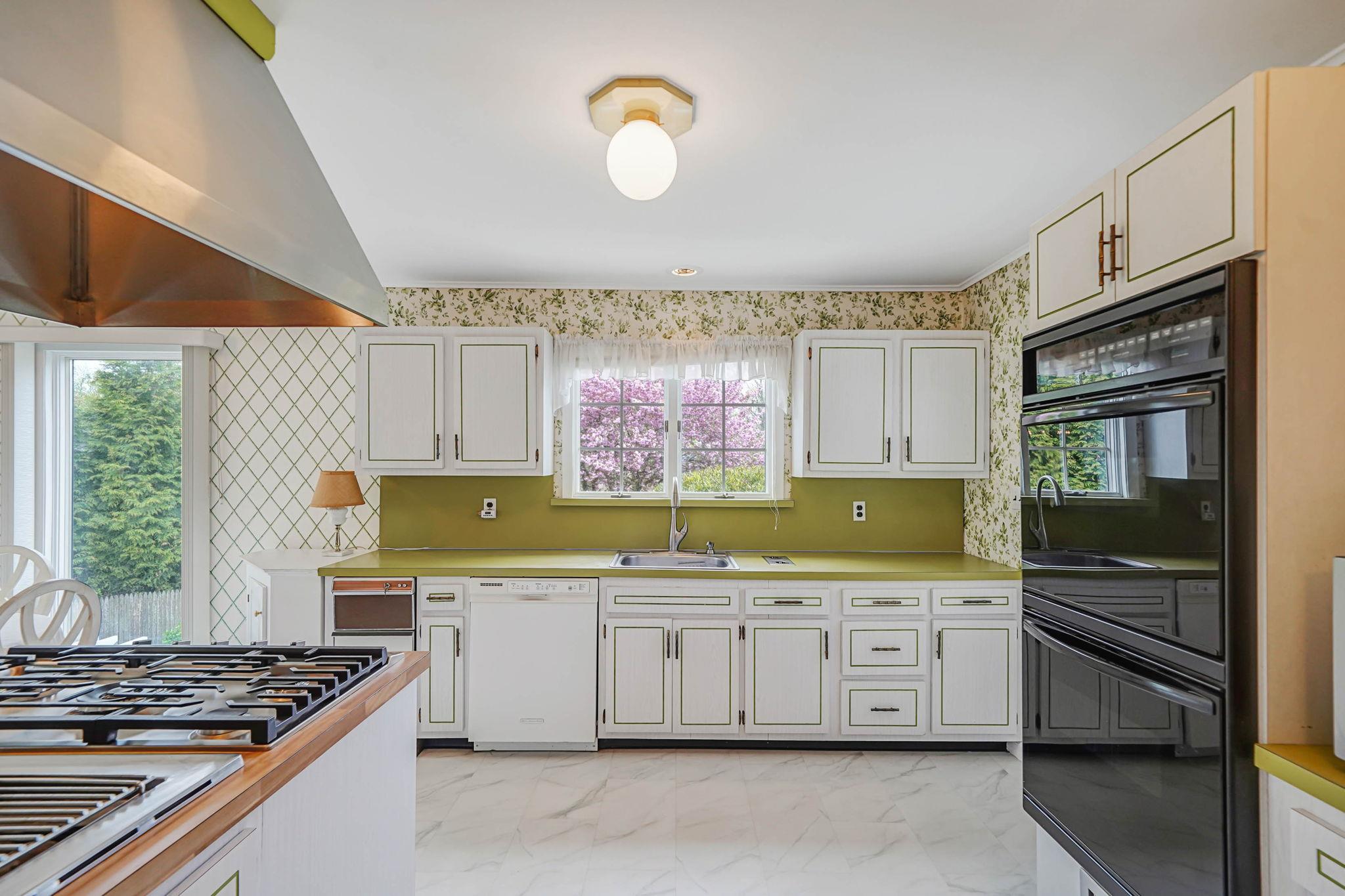 1070 Candlewood Road, Bay Shore, New York image 7