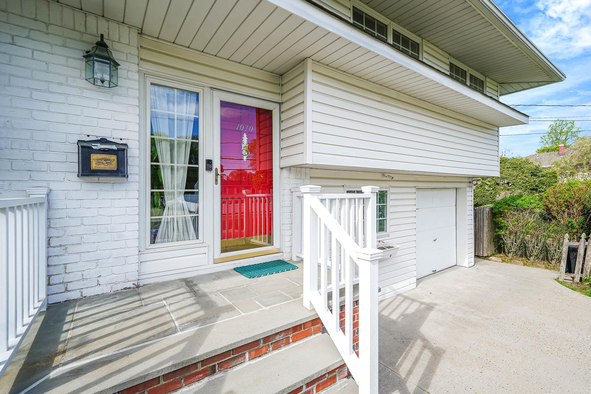 1070 Candlewood Road, Bay Shore, New York image 31