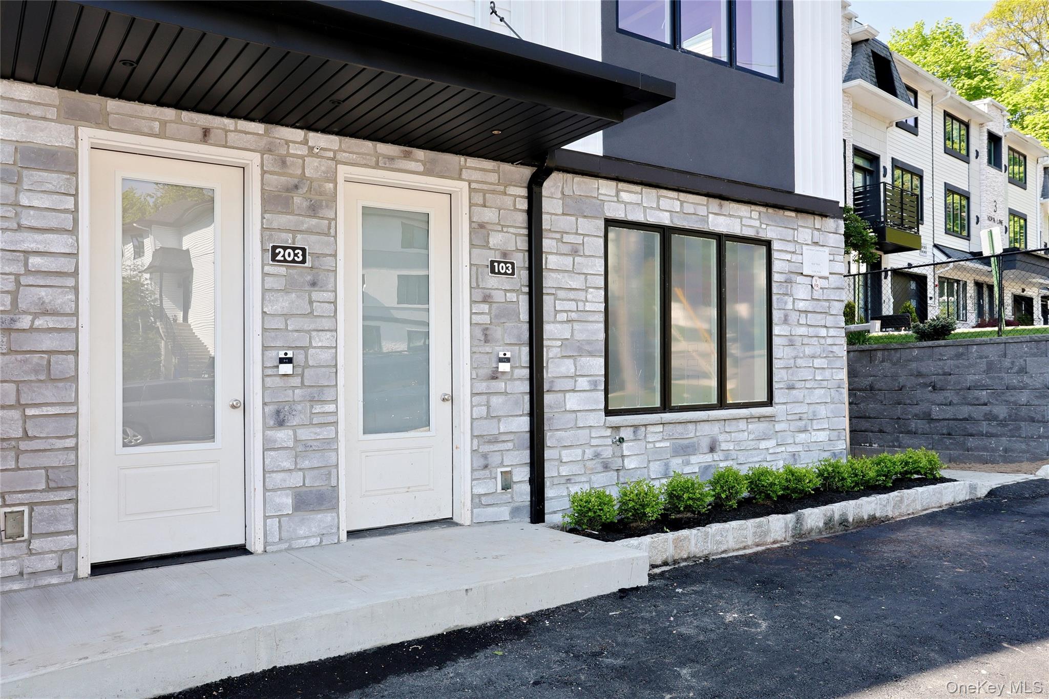1 Hopal Lane 203