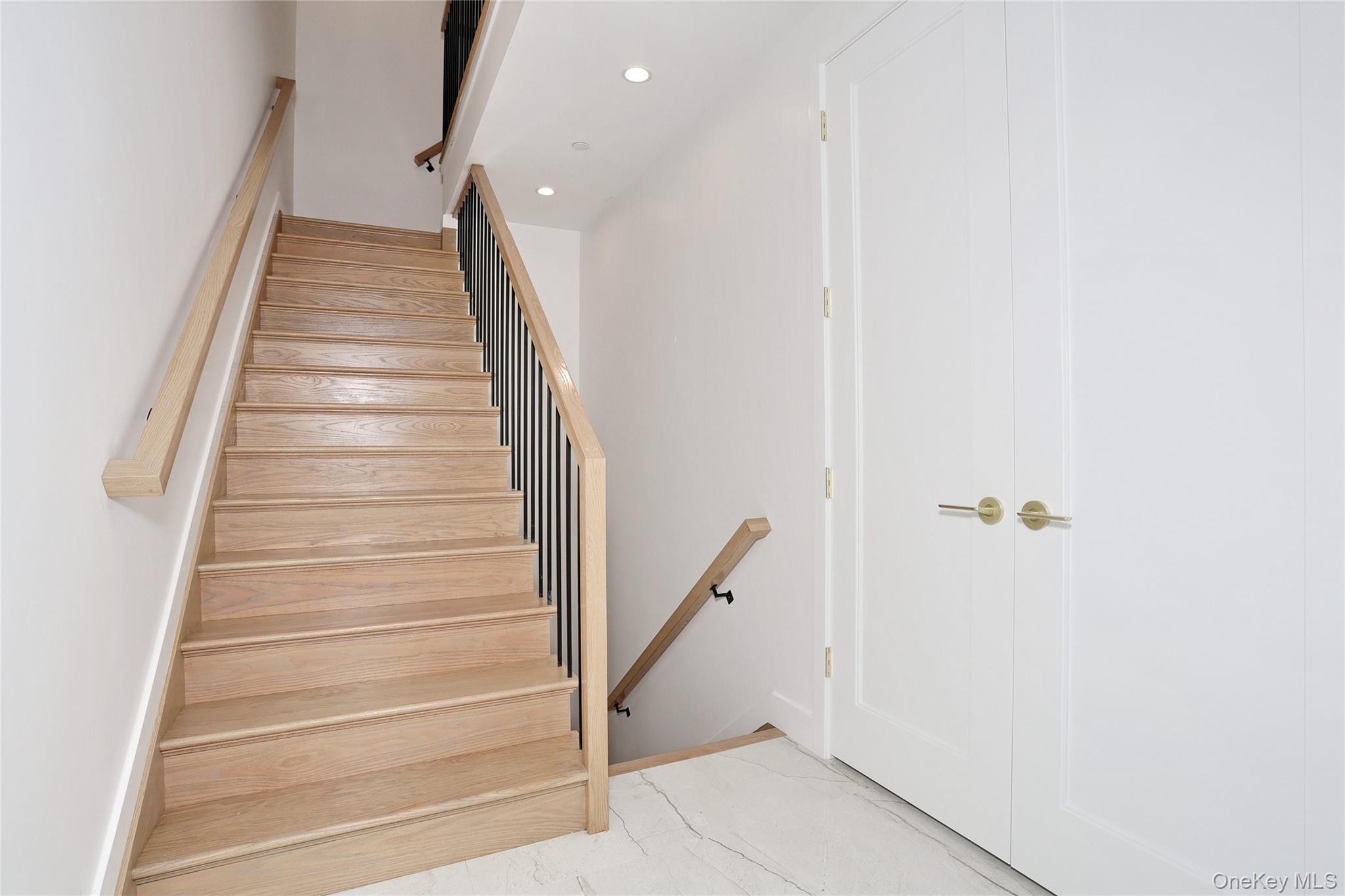 1 Hopal Lane 203