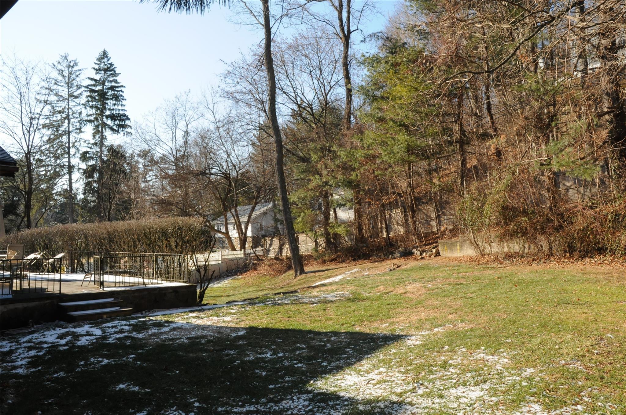 8 Tumblebrook Court, Pleasantville, New York image 14