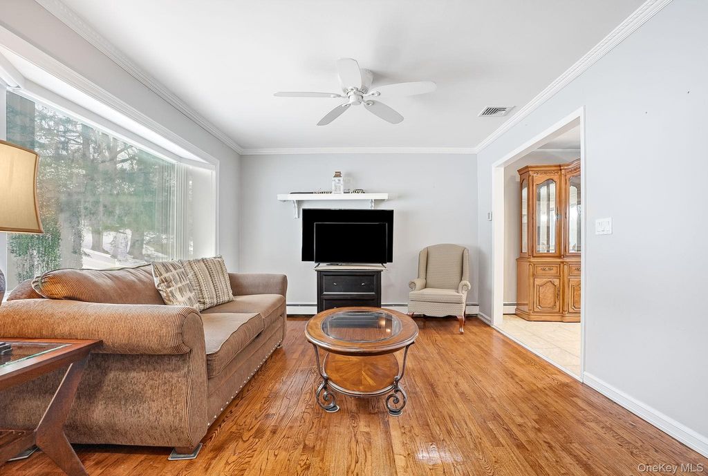 Photo of 12 Lakeview Road, Carmel, NY 10512 (MLS # 962638)