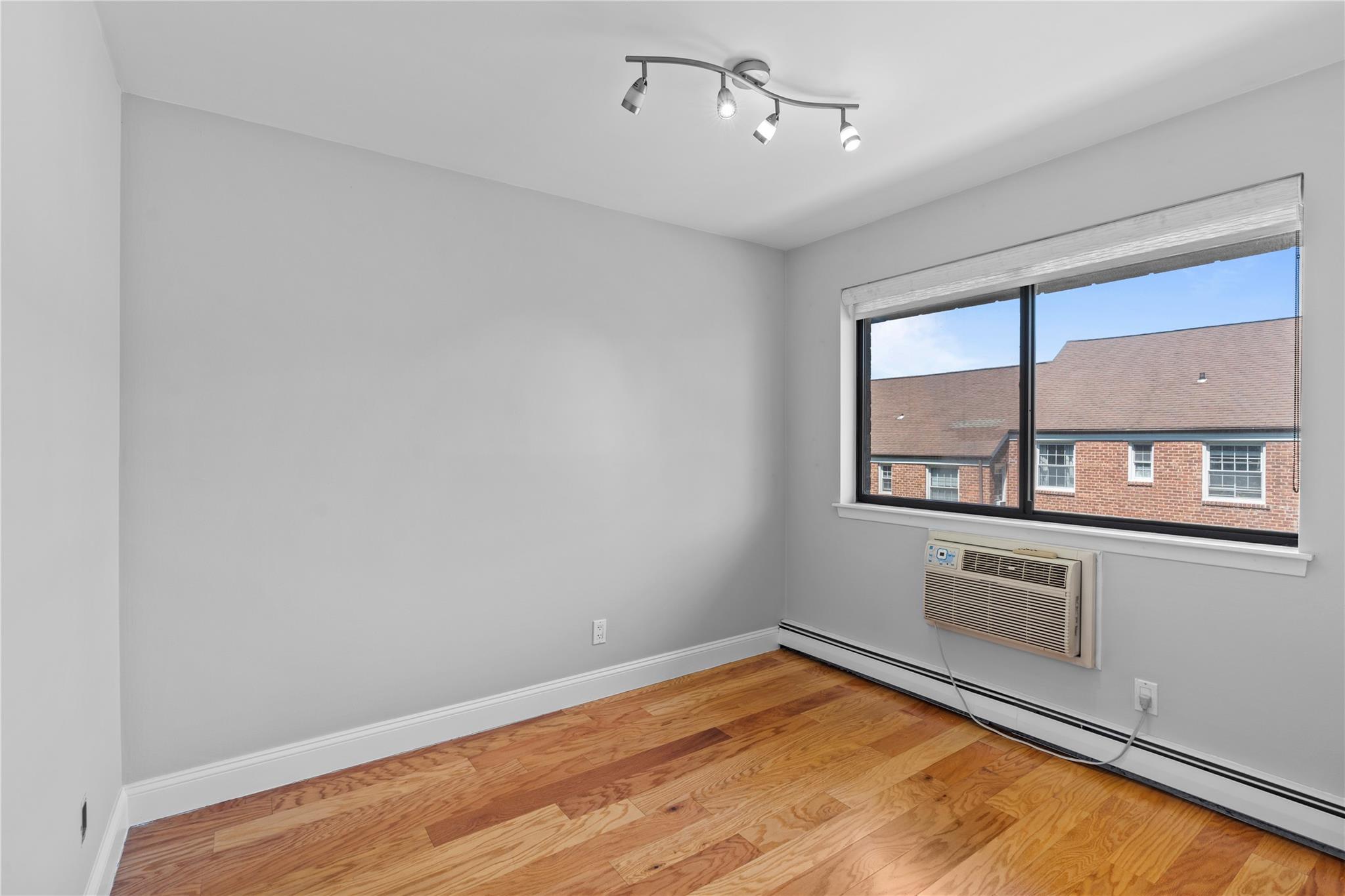 107 N Broadway Avenue #105, White Plains, Florida image 15