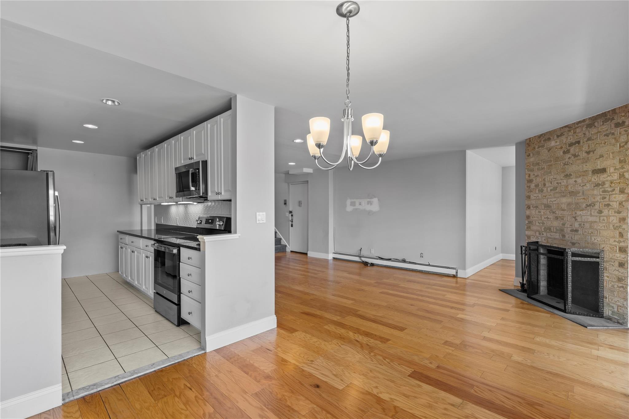 107 N Broadway Avenue #105, White Plains, Florida image 10