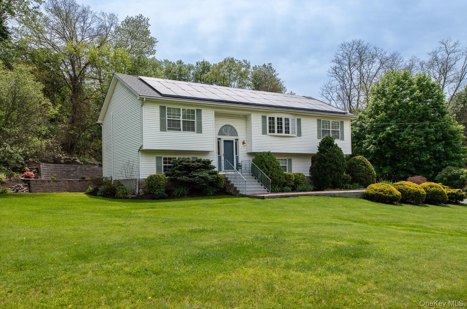 17 Verplanck Avenue