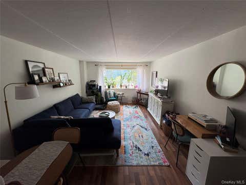 Condo For Sale - 412 Benedict Avenue #1E<br/> Tarrytown, NY 10591