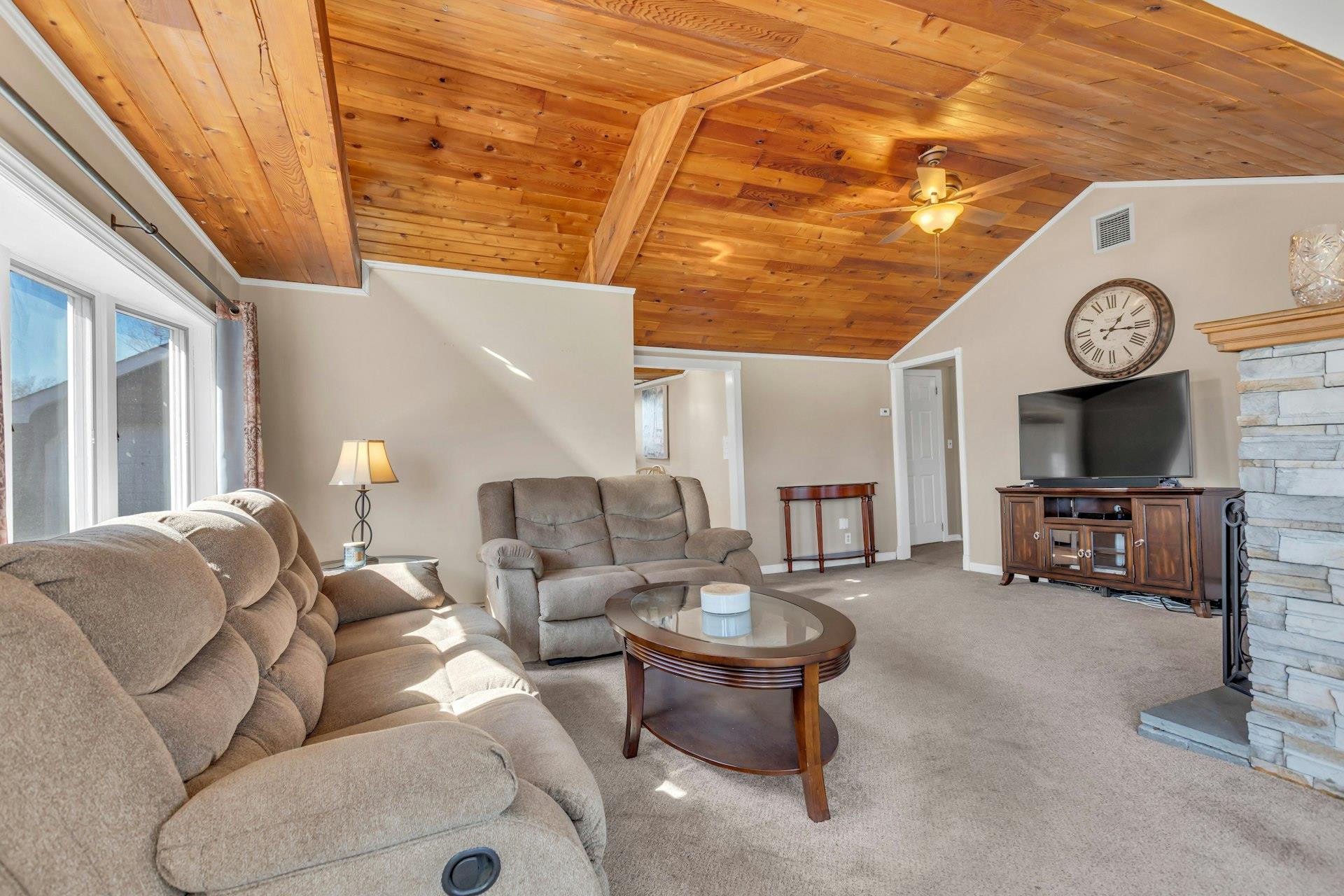 2 Elgin Place, East Patchogue, New York image 6