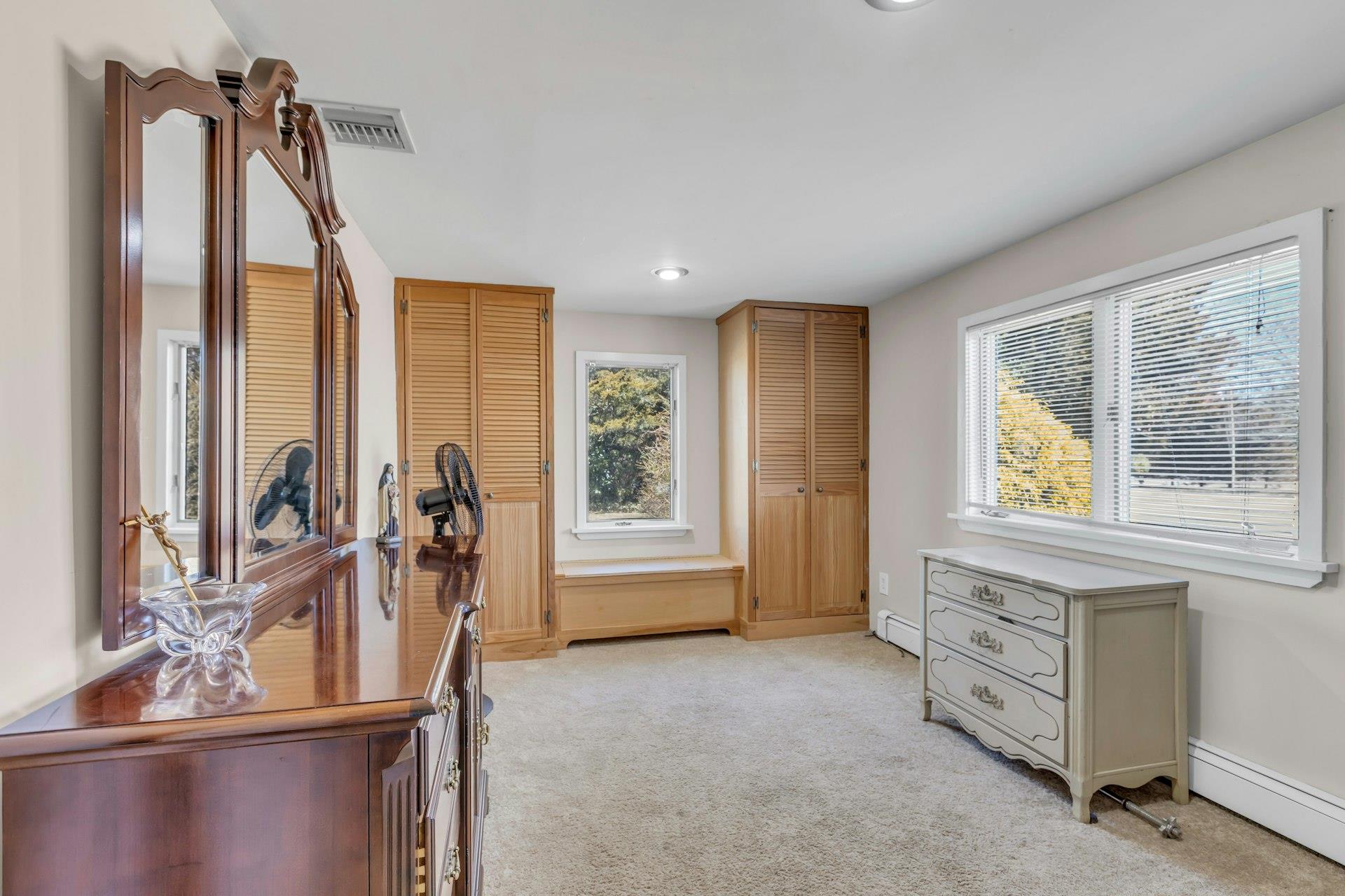 2 Elgin Place, East Patchogue, New York image 18