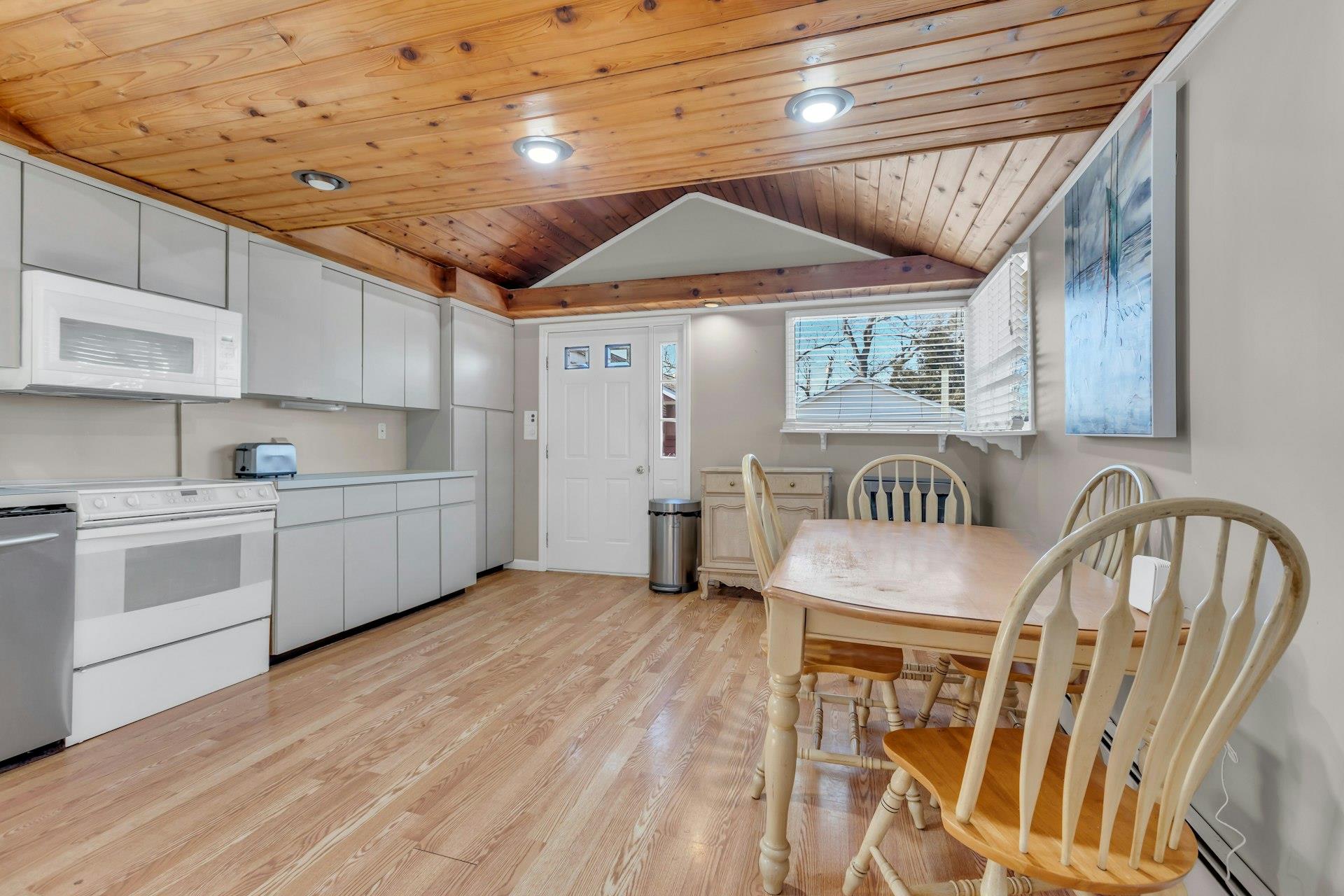 2 Elgin Place, East Patchogue, New York image 9