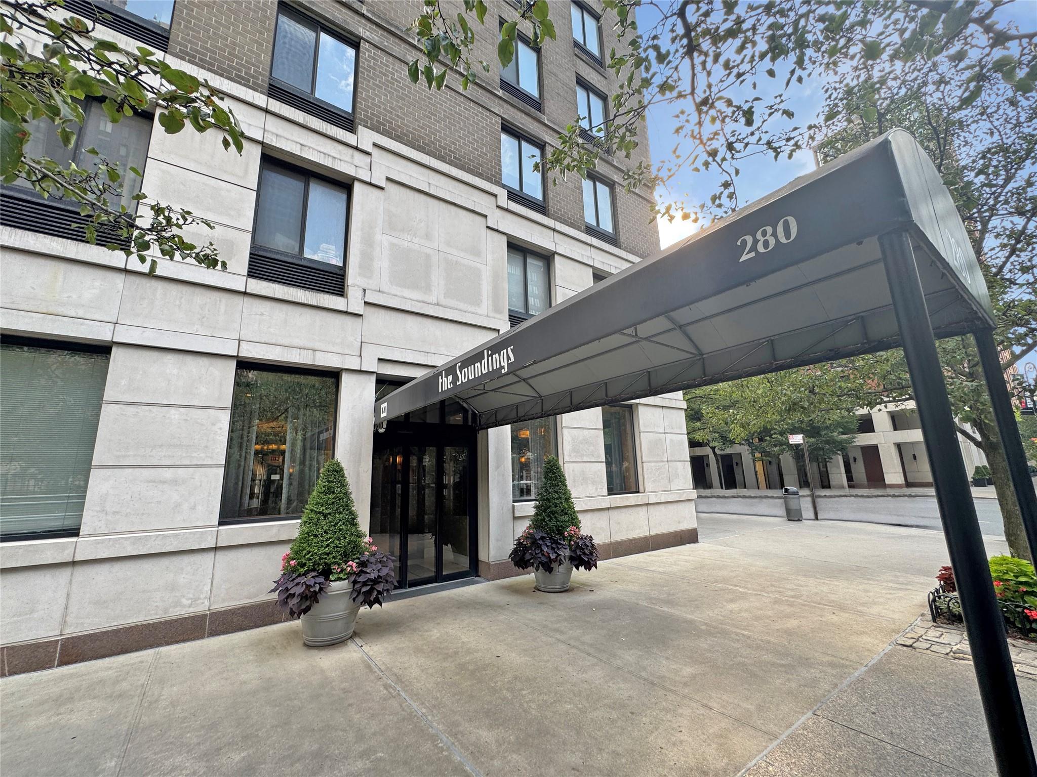 280 Rector Place 1G