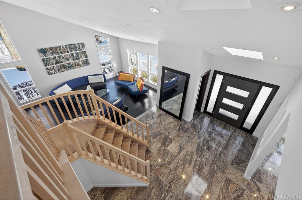 Photo of 48 Westwood Court, Woodbury, NY 11797 (MLS # 961467)