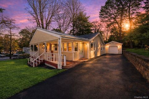 Homes For Sale - 10 Pinedale Avenue<br/> Farmingville, NY 11738