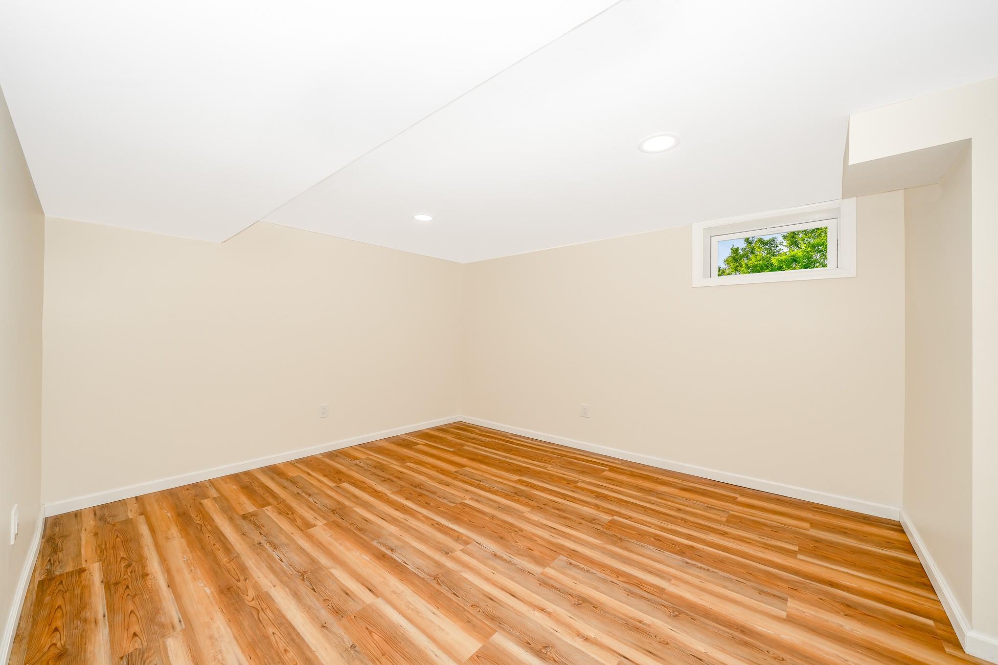43 W Court Drive, Centereach, New York image 26