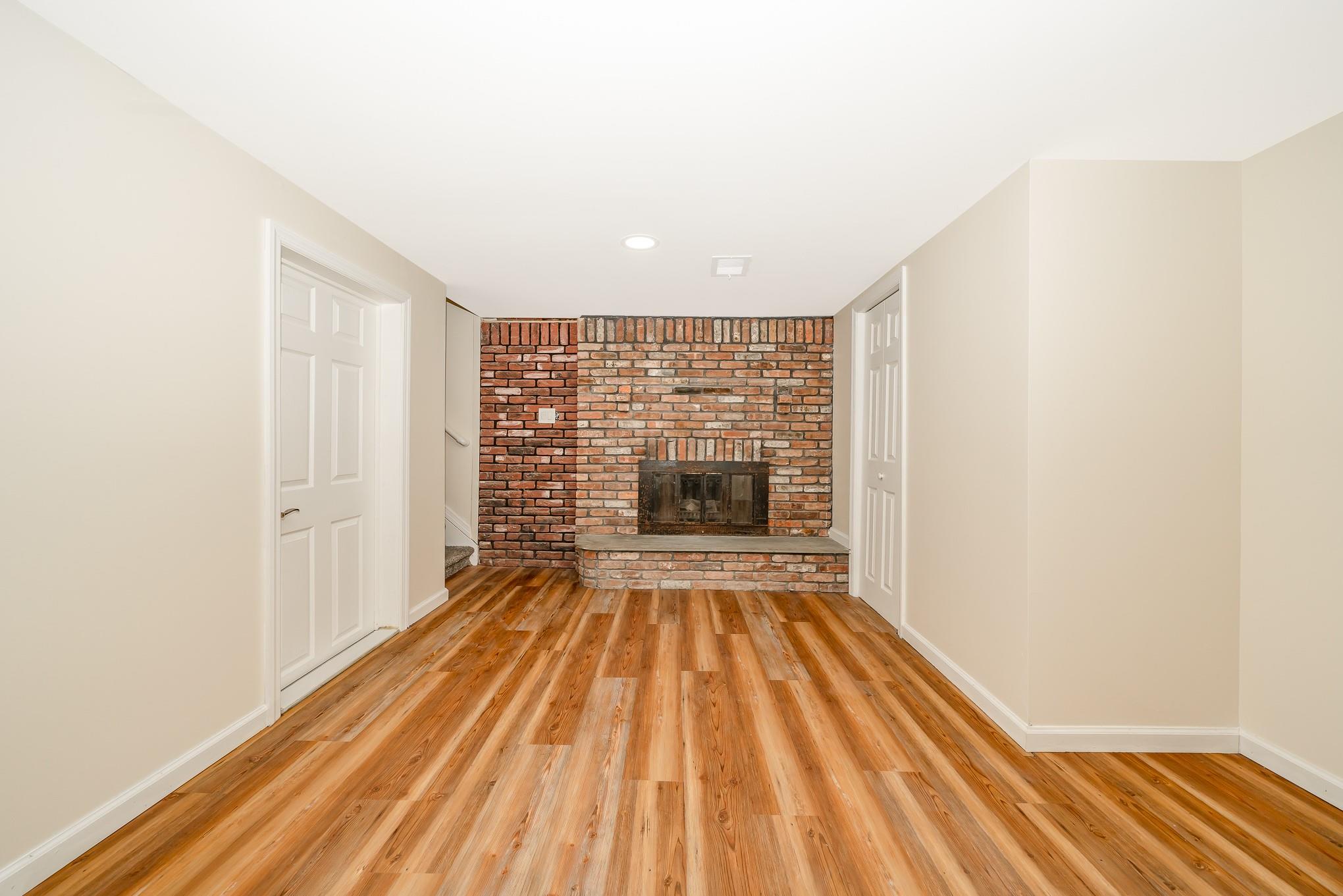 43 W Court Drive, Centereach, New York image 22