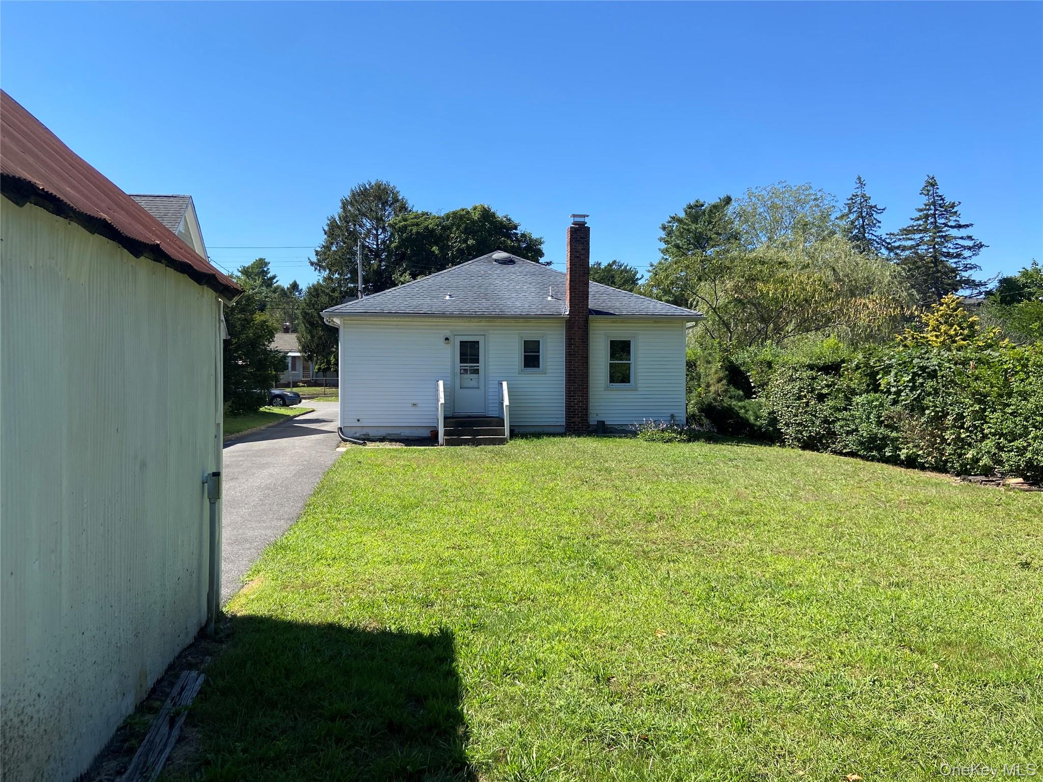 424 Sweezy Avenue