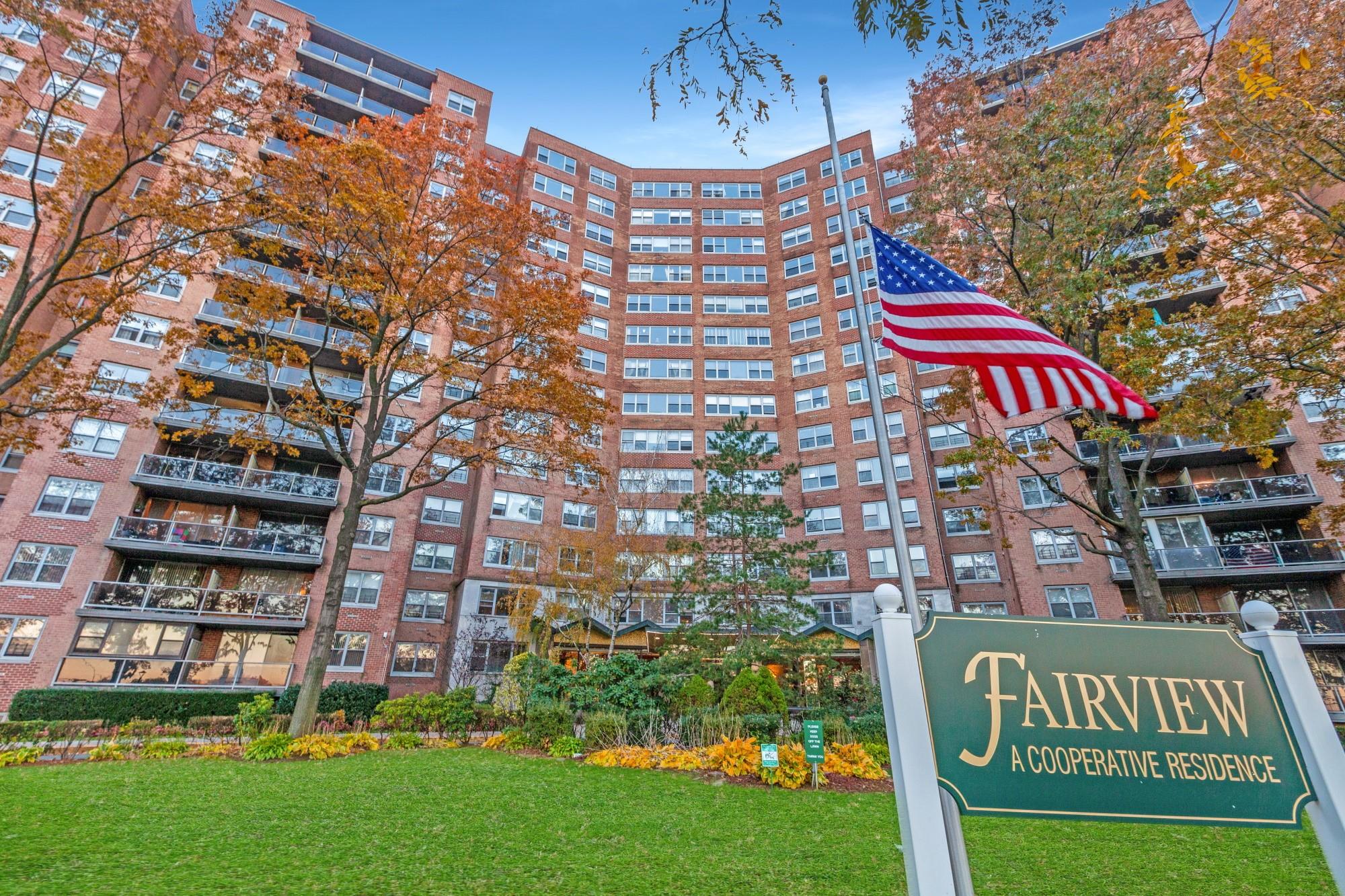 61-20 Grand Central Parkway #A1402, Forest Hills, New York image 3