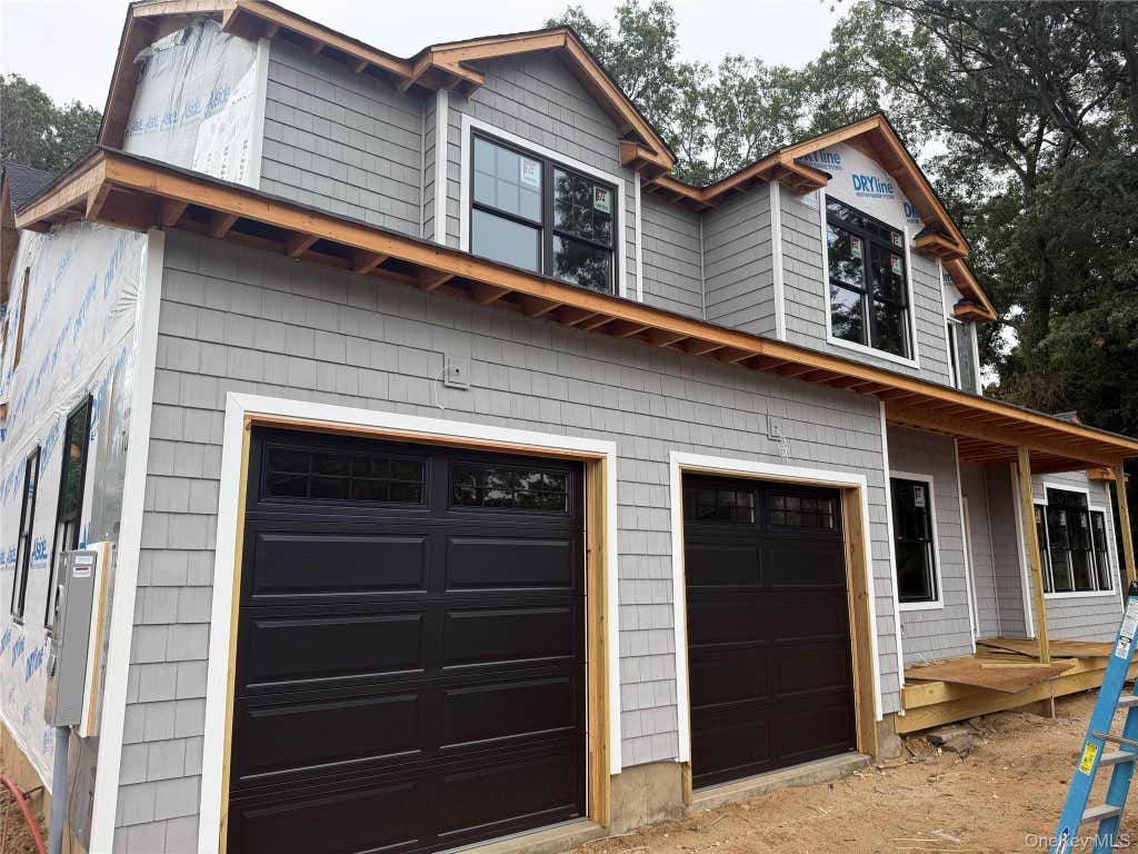 Photo of 3 Lotto Court, Lake Grove, NY 11755 (MLS # 1039475)