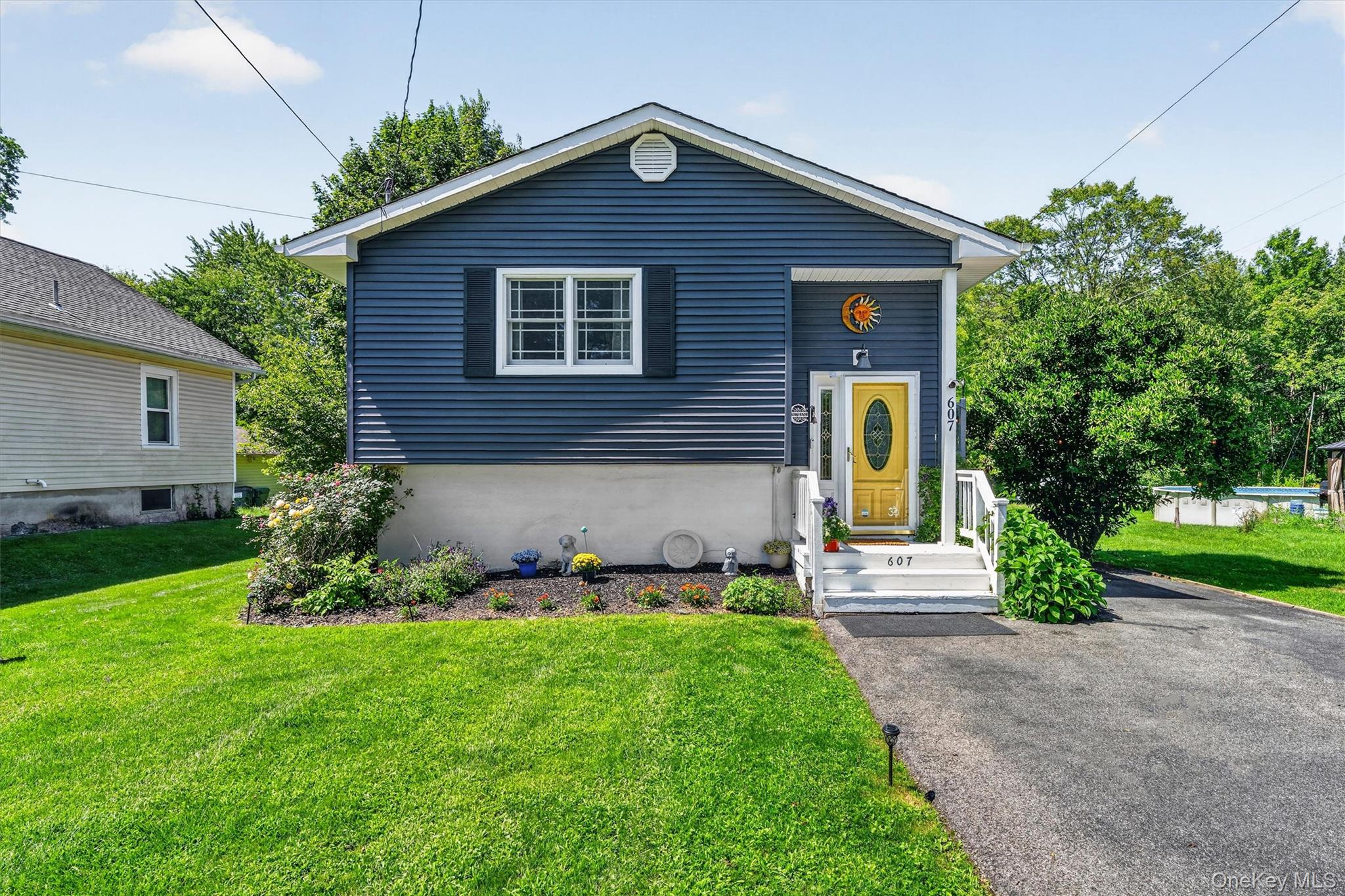 607 Heard Avenue