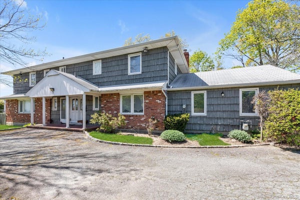 97 BIRCH LN, WOODMERE, NY 11598 - Image 42101aa293f31e4e42169da9fd45b85f/1756240407