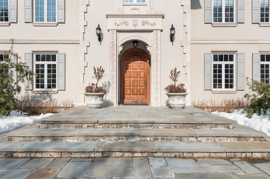 Photo of 4 Cowdray Park Drive, Armonk, NY 10504 (MLS # 969063)