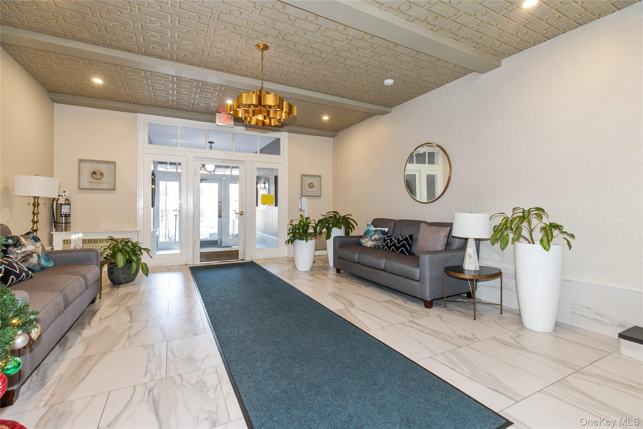 90 SCHENCK Avenue 3P