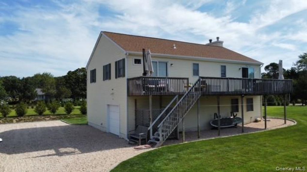 Photo of 7 Corwin Lane, Hampton Bays, NY 11946 (MLS # 977302)