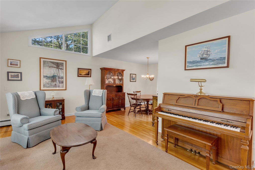 Photo of 6 Primrose Lane, Huntington, NY 11743 (MLS # 1023983)