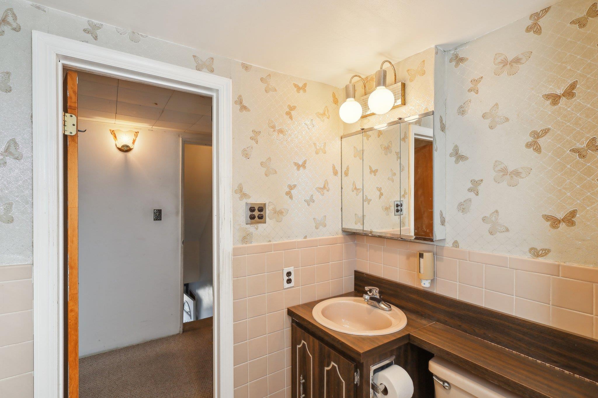 43 S Oakdale Avenue, Bethpage, New York image 31