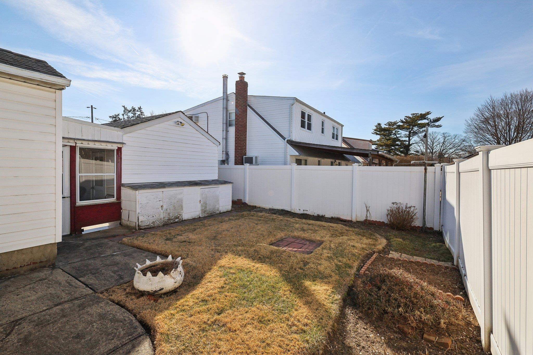 43 S Oakdale Avenue, Bethpage, New York image 37