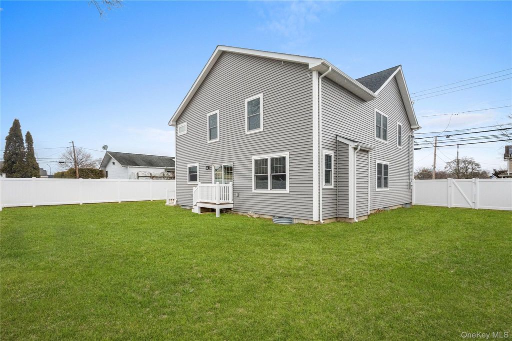 Photo of 961 N. Broadway, Massapequa, NY 11758 (MLS # 953210)