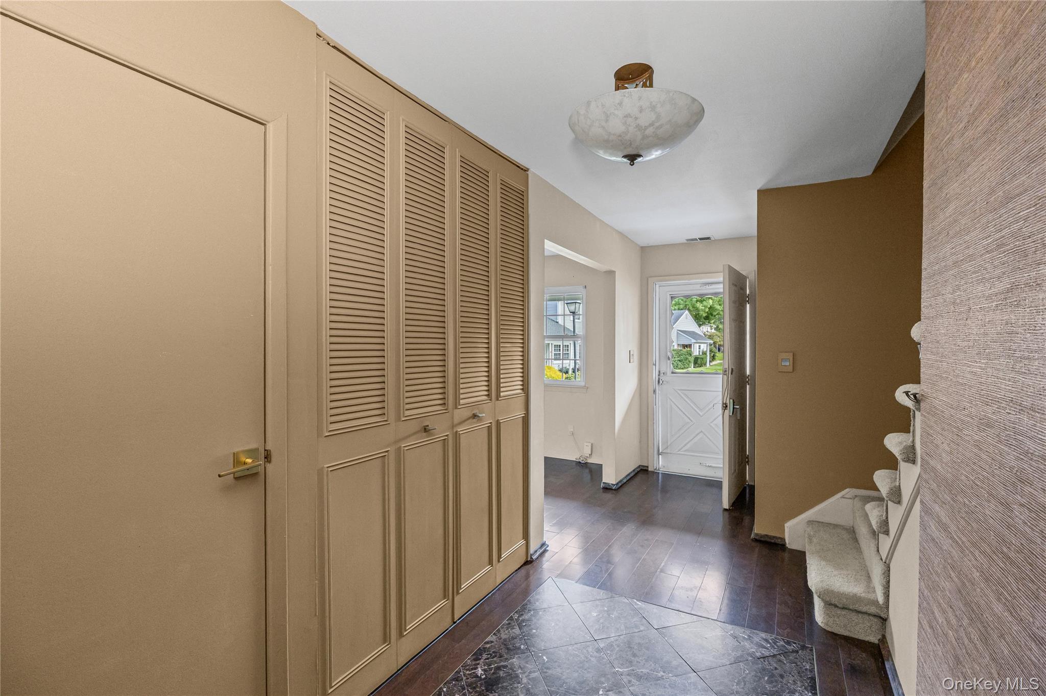 78 Hayloft Court