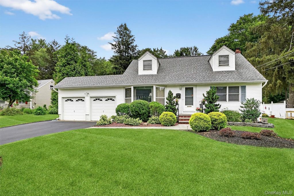 Photo of 86 Derfuss Lane, Blauvelt, NY 10913 (MLS # 873189)
