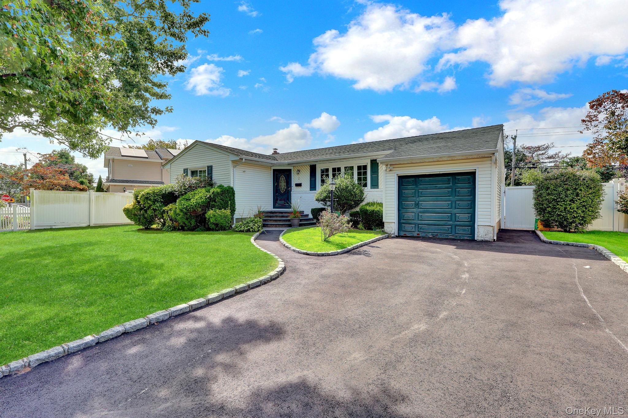 3 Daniel Drive