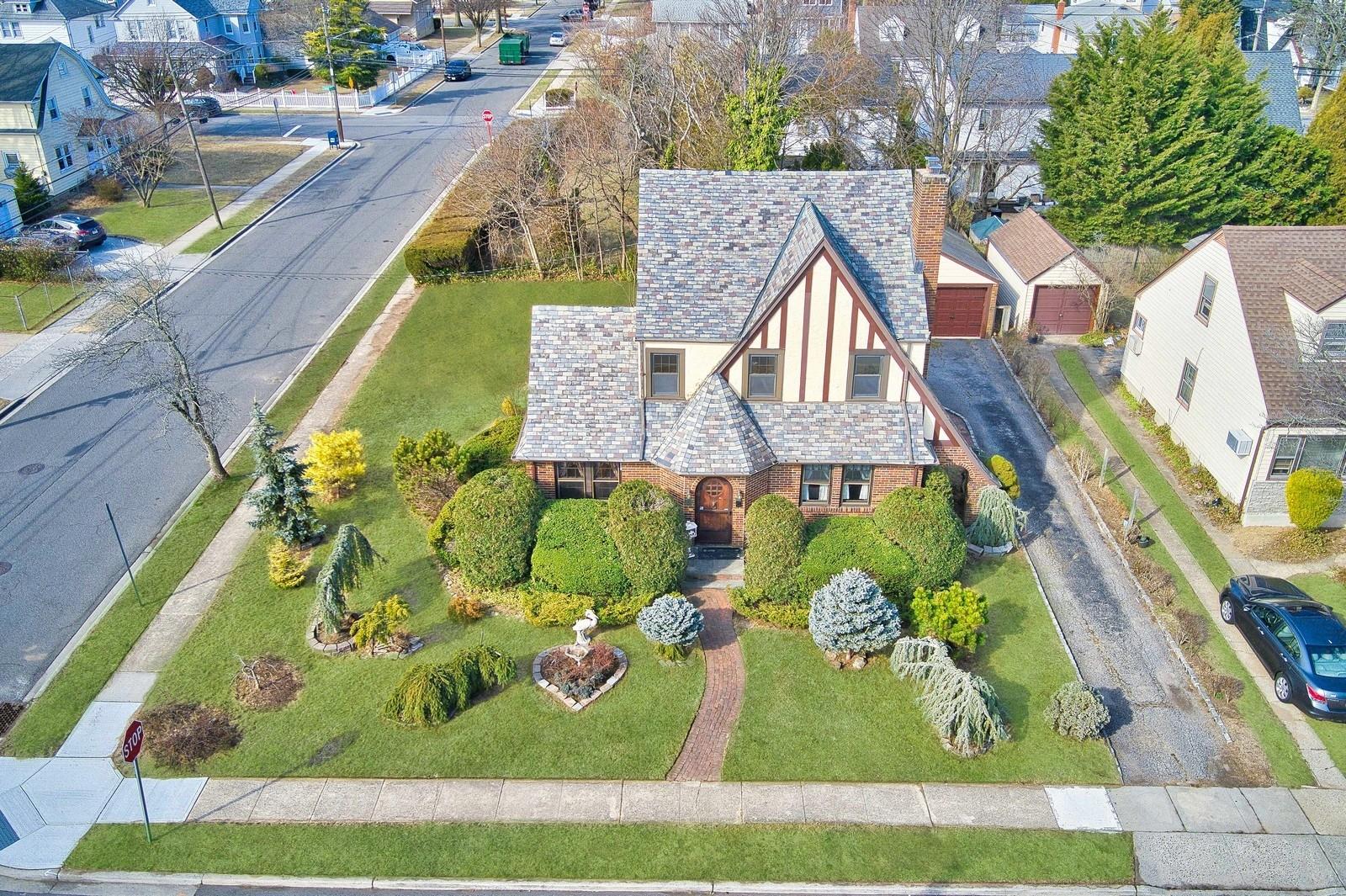 70 Sycamore Street, Hempstead, New York image 40