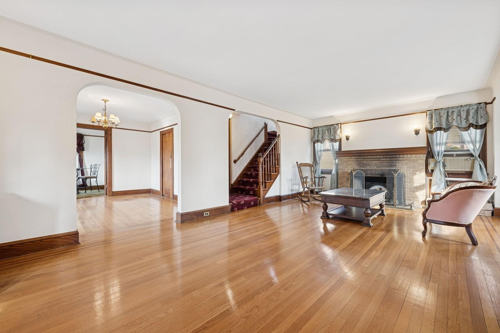 70 Sycamore Street, Hempstead, New York image 10