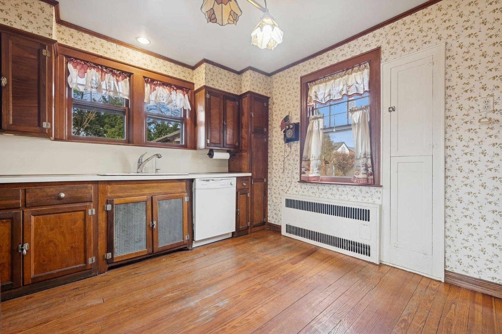 70 Sycamore Street, Hempstead, New York image 19