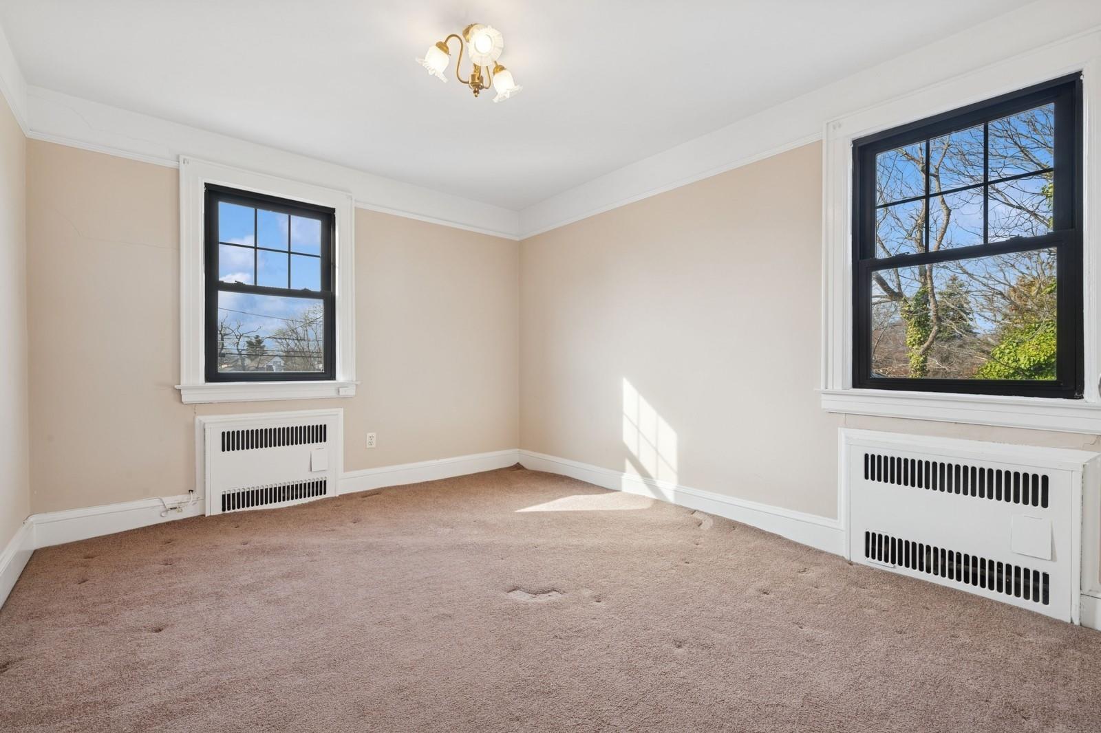 70 Sycamore Street, Hempstead, New York image 26