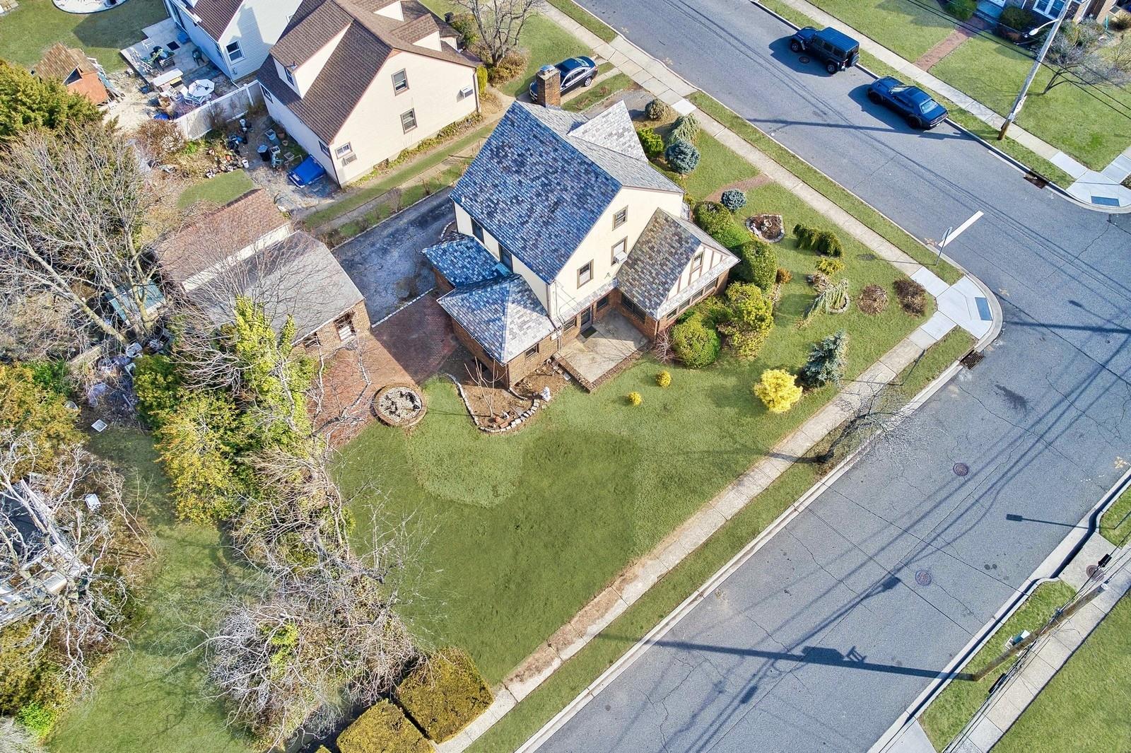 70 Sycamore Street, Hempstead, New York image 37