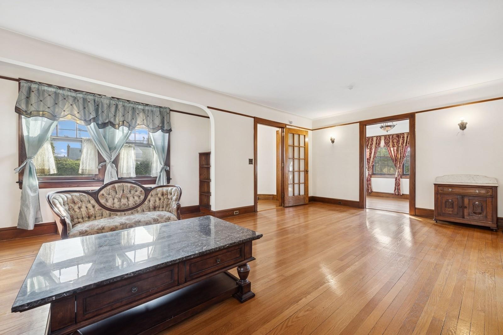 70 Sycamore Street, Hempstead, New York image 11