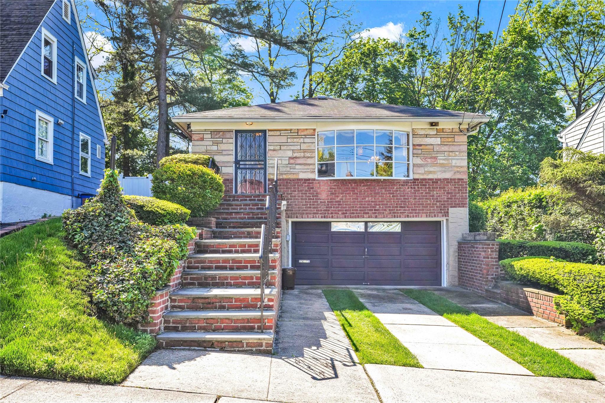 Property for Sale at 54th Avenue, Little Neck, Queens, NY - Bedrooms: 3 
Bathrooms: 2 
Rooms: 5  - $950,000